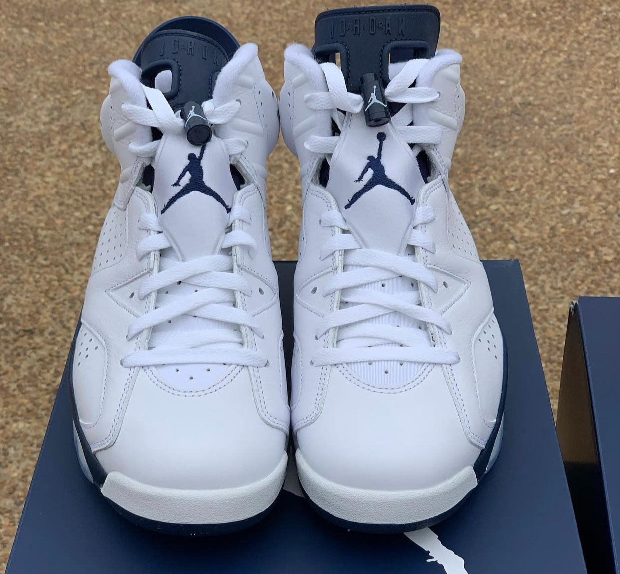 Air Jordan 6 “Midnight Navy”