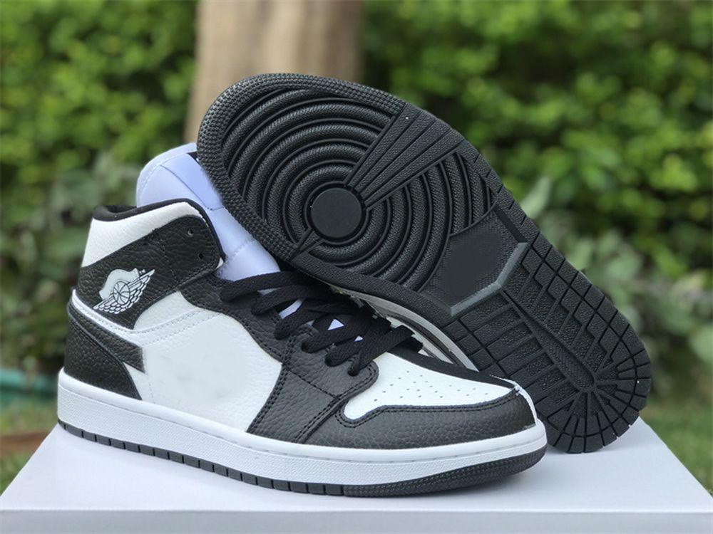 Wmns Air Jordan 1 Mid Se "Split Black White"