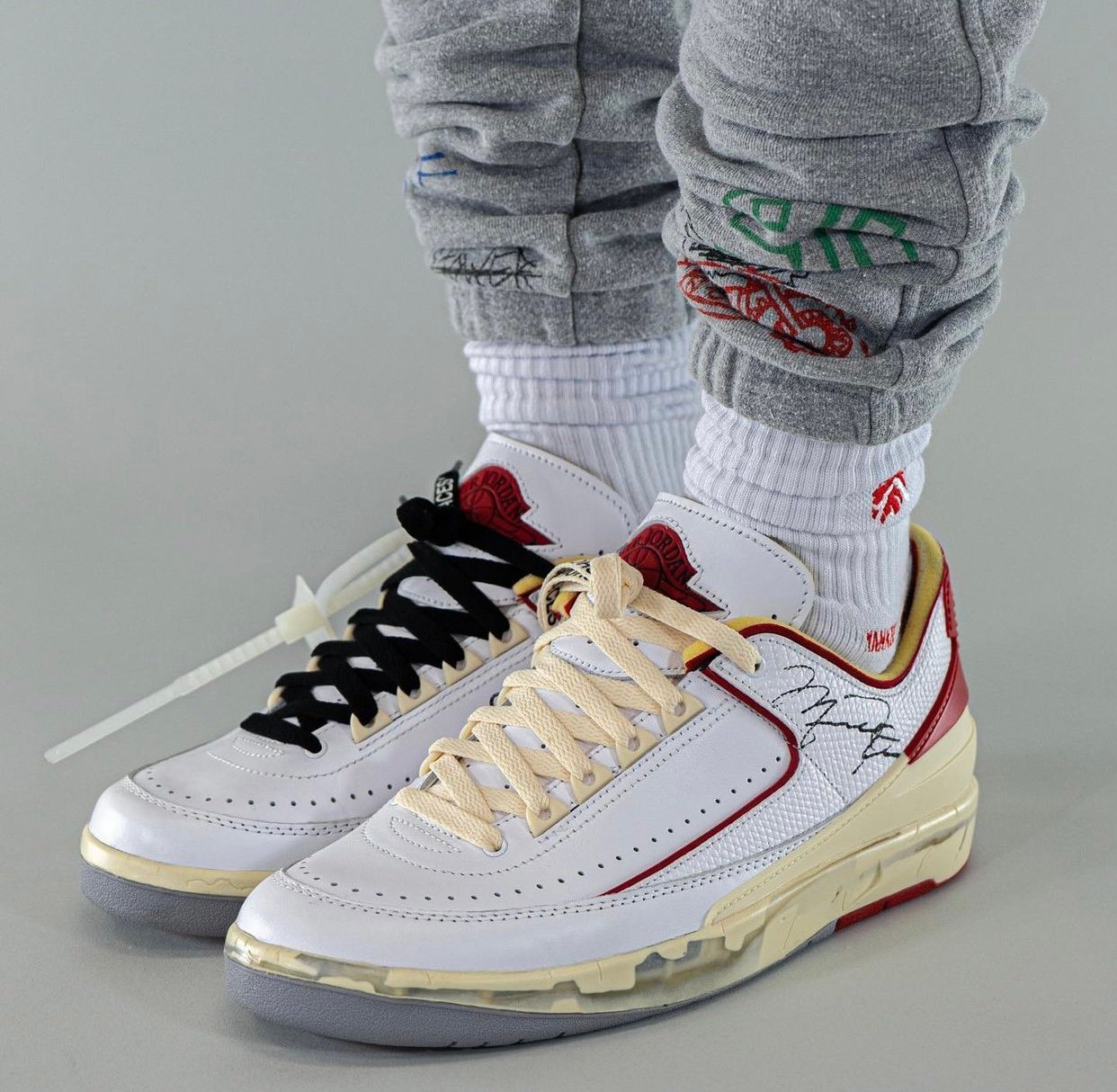Jordan 2 Retro Low SP Off-White White Red