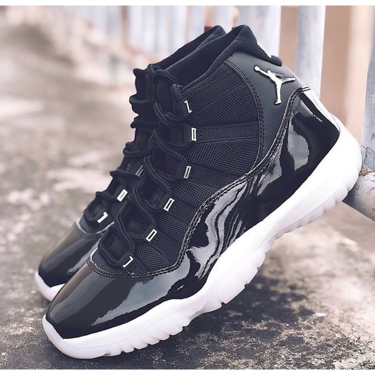 Detailed Look At The Air Jordan 11 “25th Anniversary”