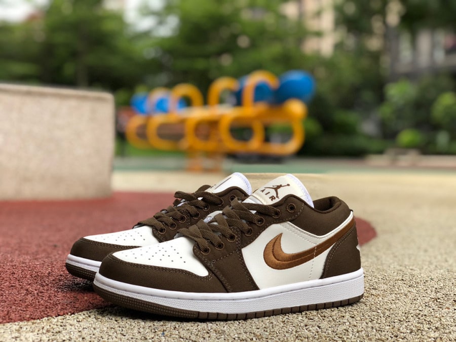 Jordan 1 Low SE Light Olive (W)