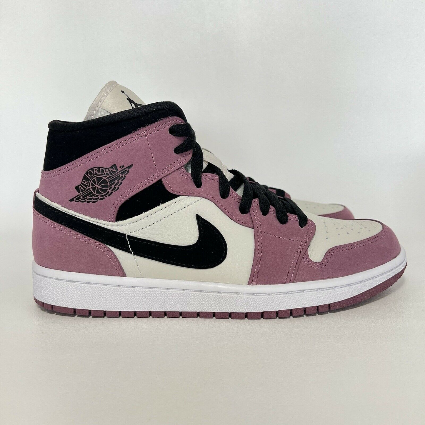 Jordan 1 Mid SE Light Mulberry (W)